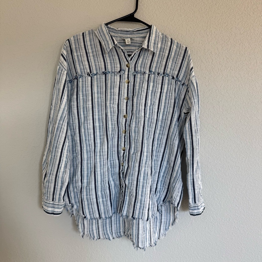 Cato Women’s Striped Button Down Lightweight Cotton Long Sleeve Blouse Fray Raw